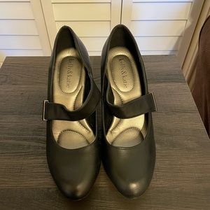 Kelly & Katie Mary Jane heels